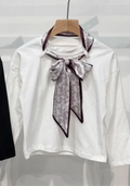 Maglia con foulard